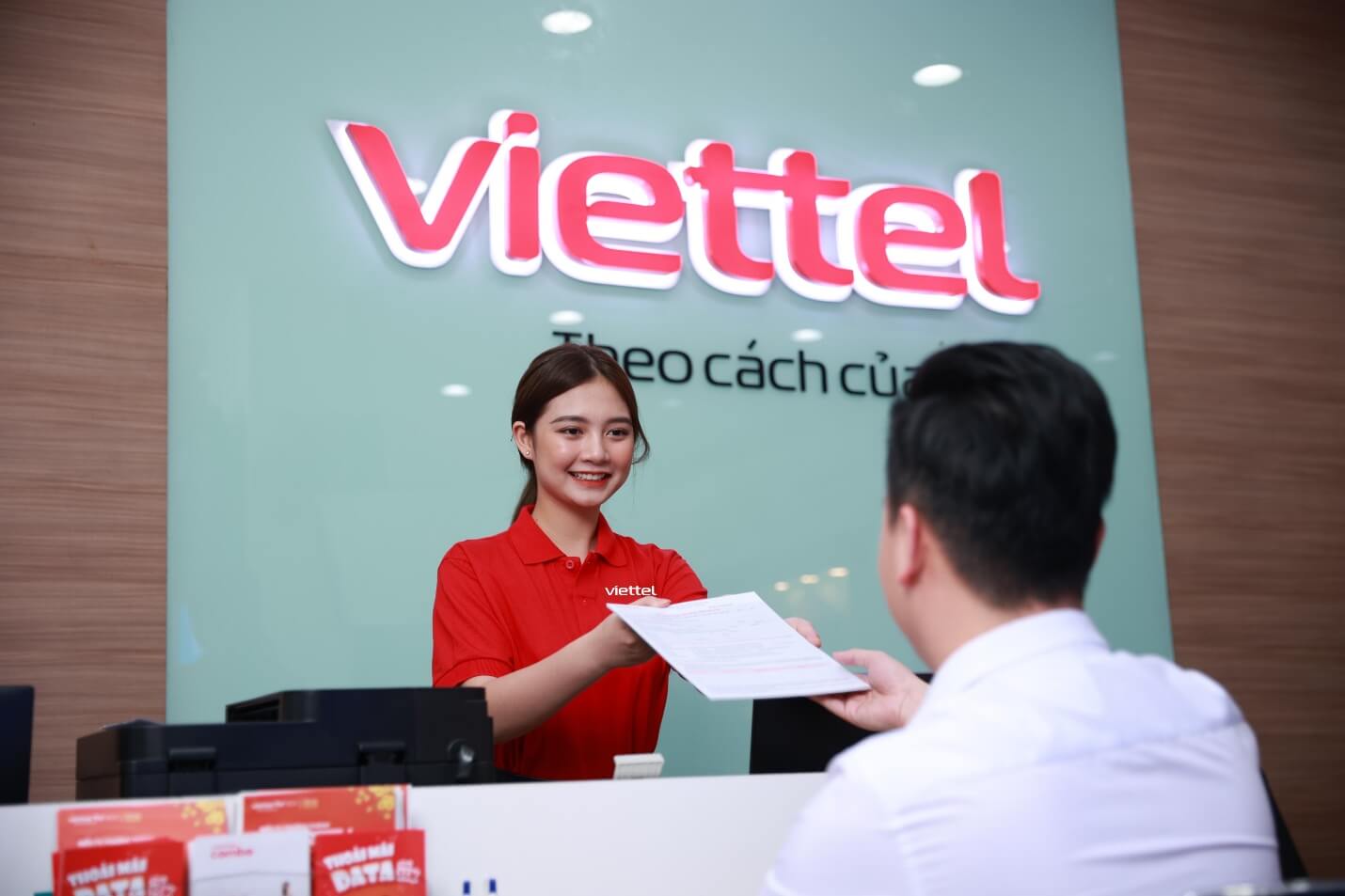 Viettel cung cấp tính năng đăng ký dịch vụ di động tại nhà