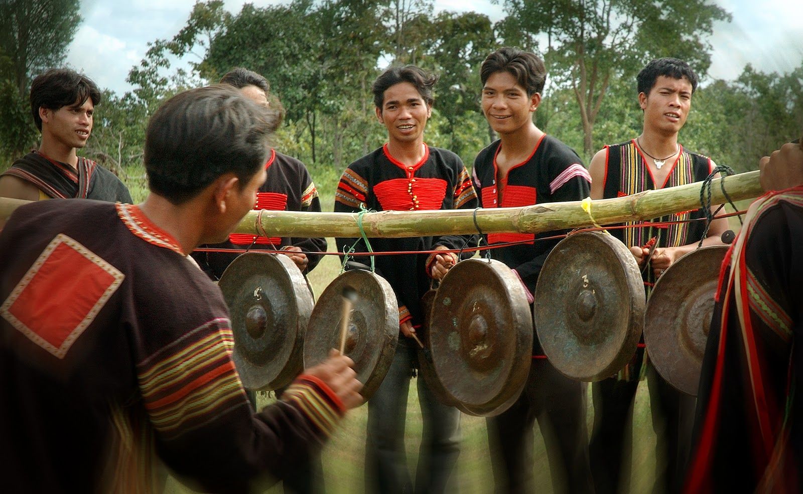 Ngày UNESCO công nhận về văn hóa cồng chiên 